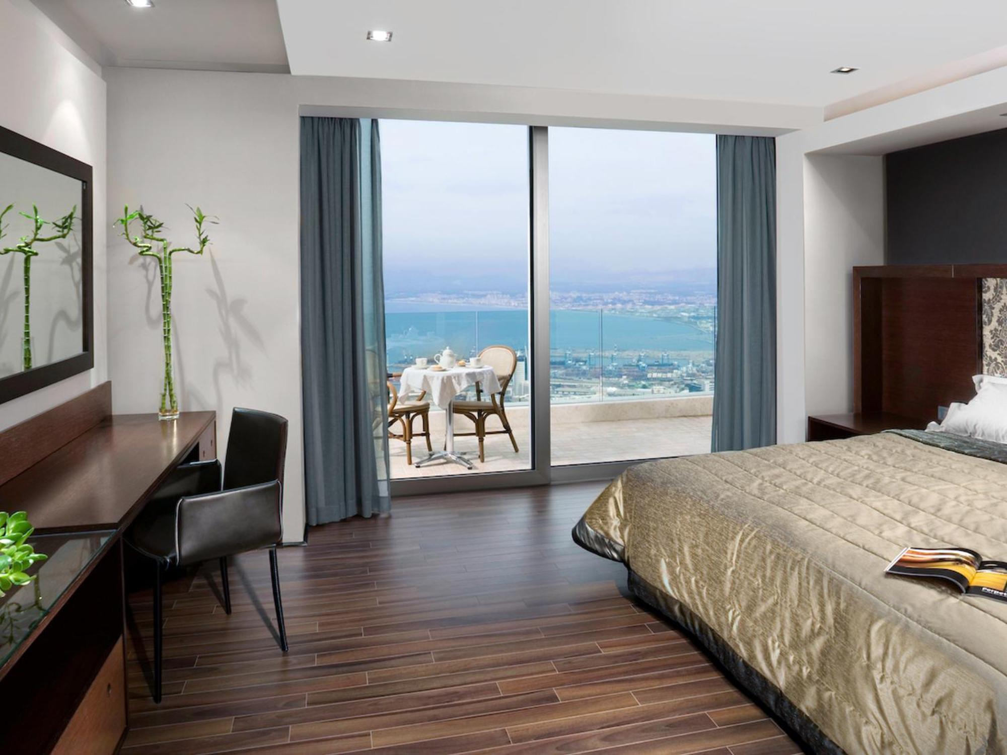 Dan Carmel Haifa Room photo